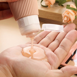 Nomad Bottle Dispenser Travel Set