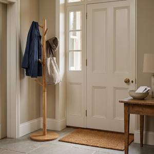 Willow Coat Holder