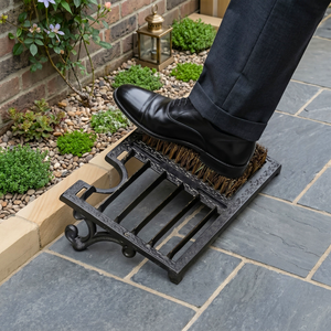 Oakleigh Shoe Scraper & Brush